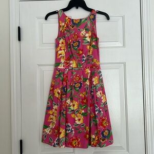 Kate Spqde sleeveless pink floral dress. Size 00. Hits at knees. Pleated waist.